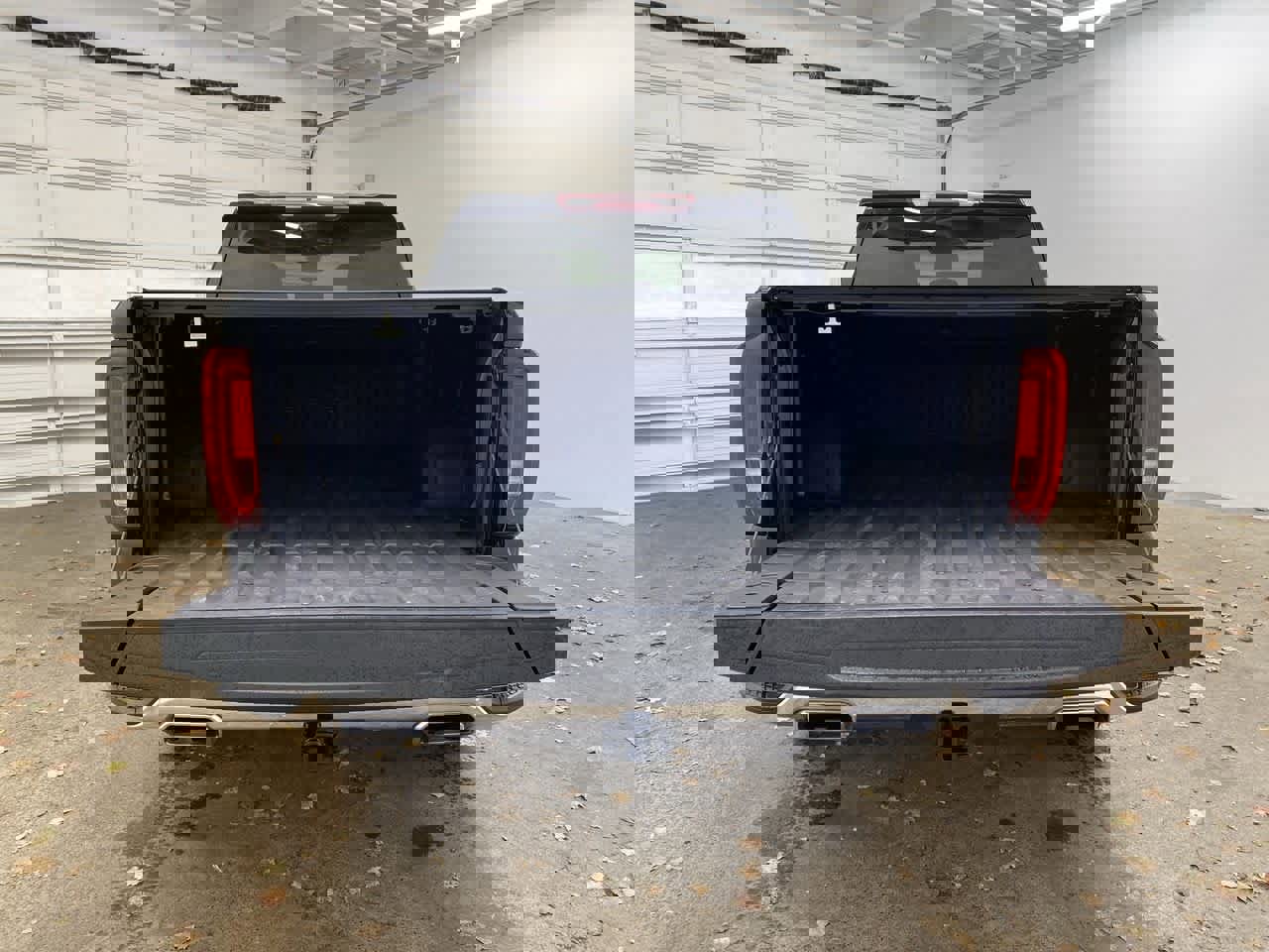 Used 2023 GMC Sierra 1500 SLT w/ SLT Premium Package image 27