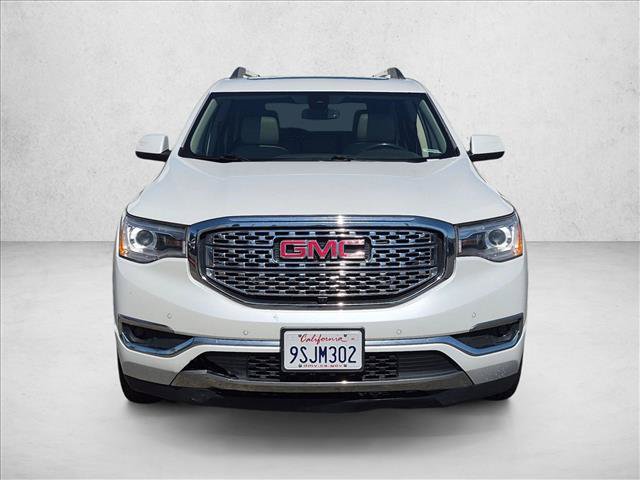 Used 2017 GMC Acadia Denali w/ Technology Package AWD/4WD image 2