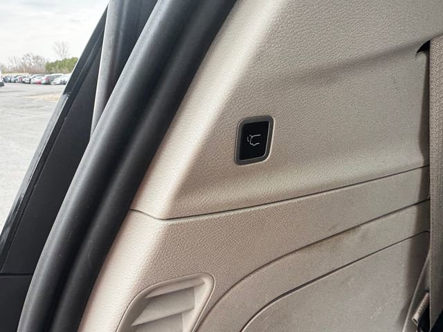 Certified 2023 Chrysler Pacifica Limited image 19