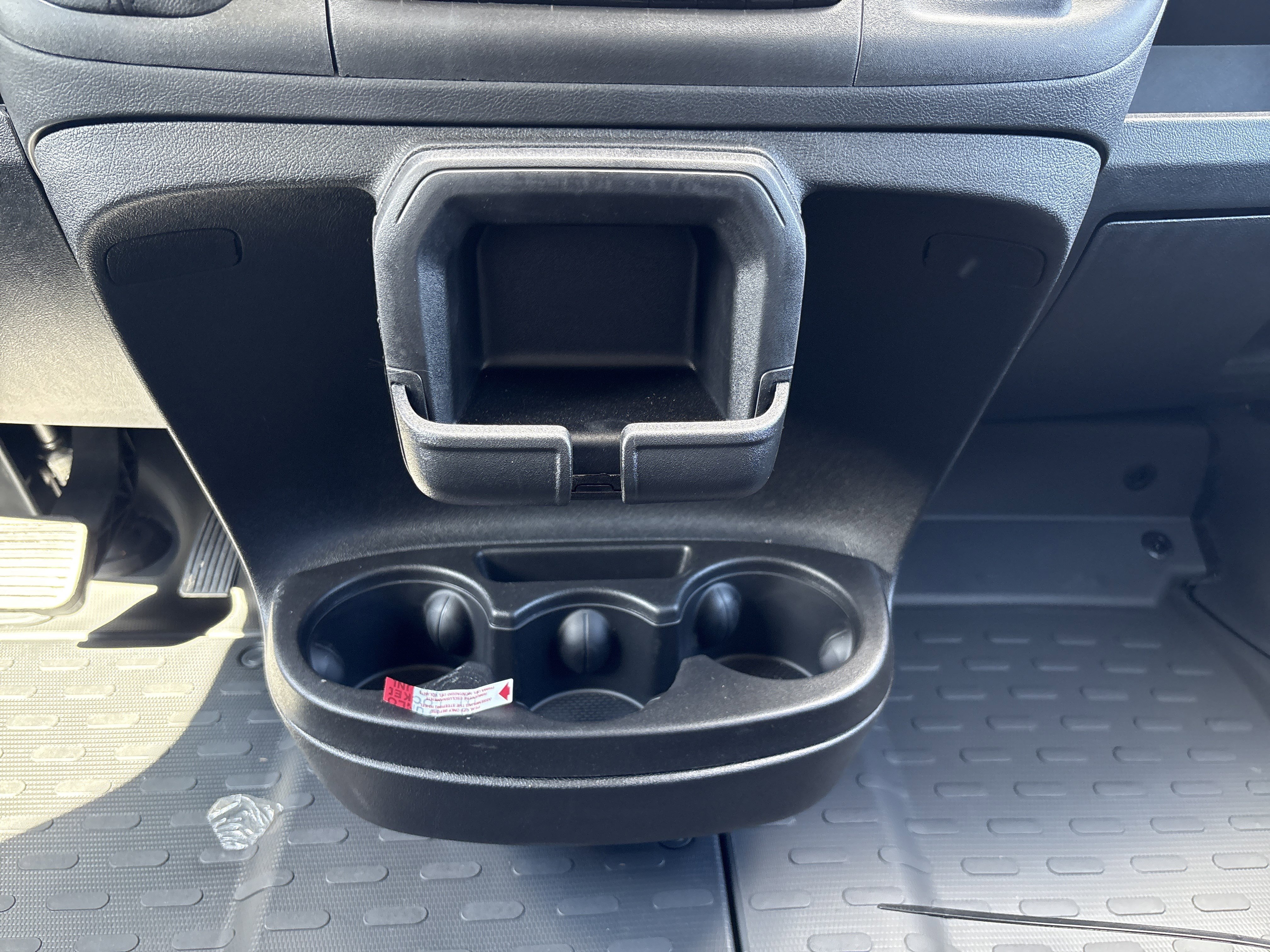 New 2025 RAM ProMaster 2500 w/ Convenience Group FWD image 17