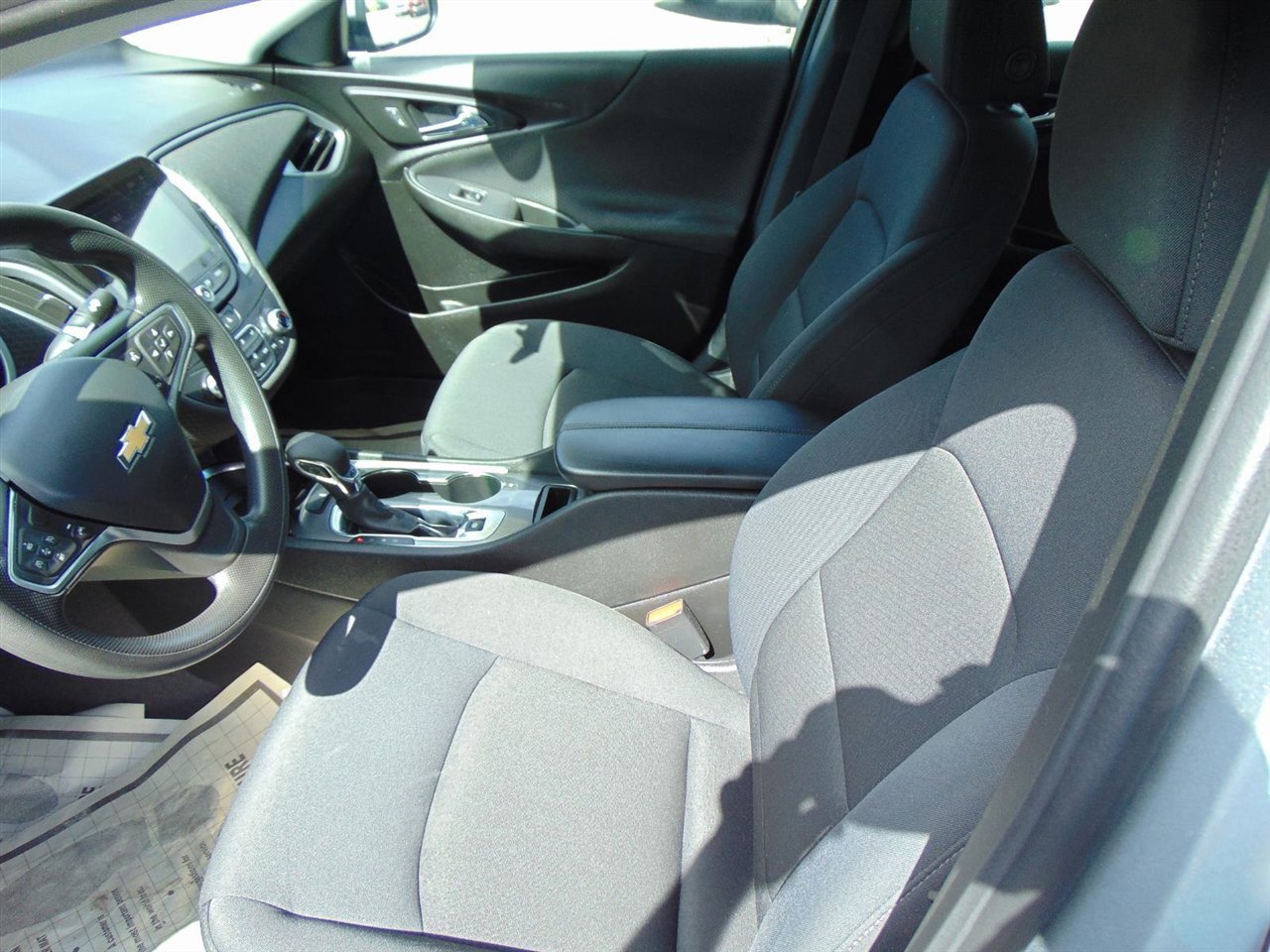 Used 2023 Chevrolet Malibu LT image 17