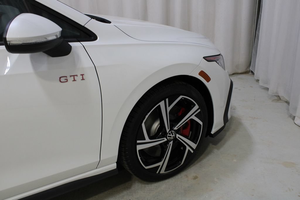 New 2026 Volkswagen GTI SE FWD image 27