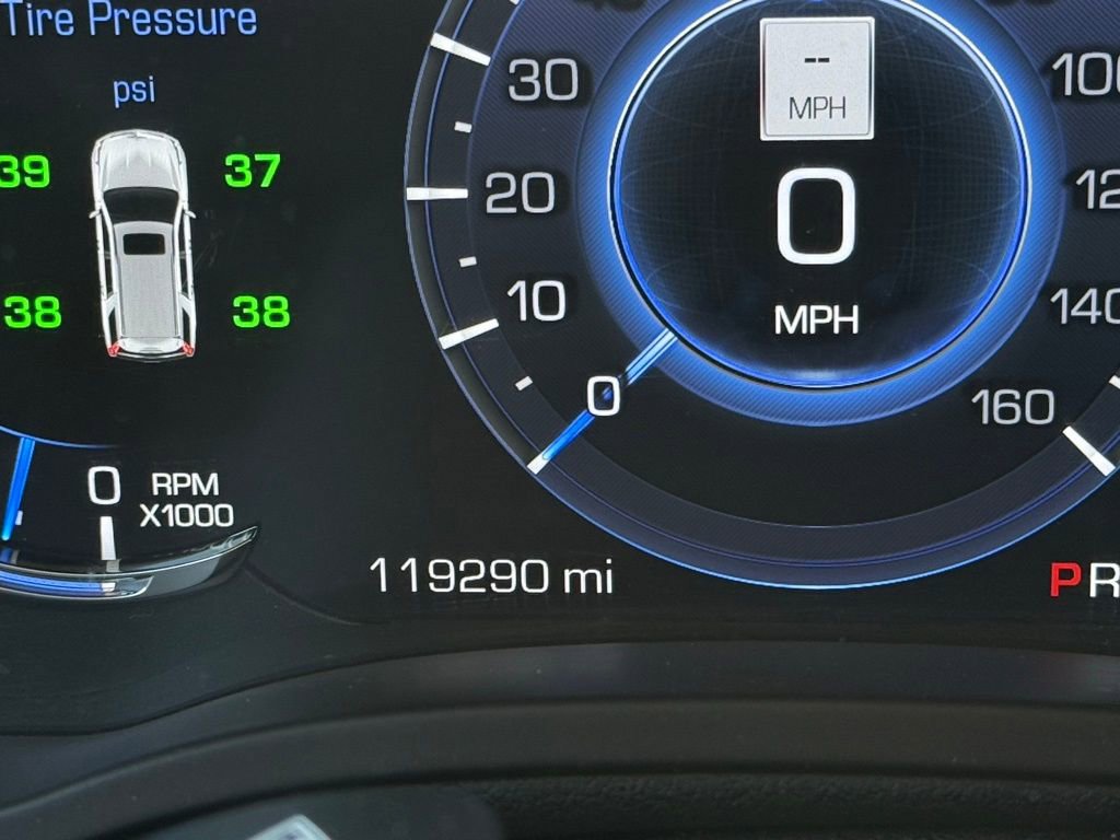 Used 2017 Cadillac Escalade ESV Premium Luxury image 15