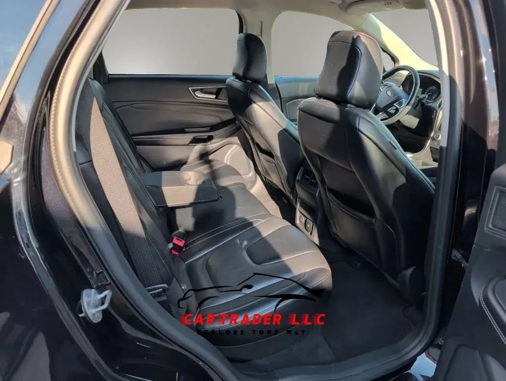 Used 2022 Ford Edge Titanium AWD/4WD image 16