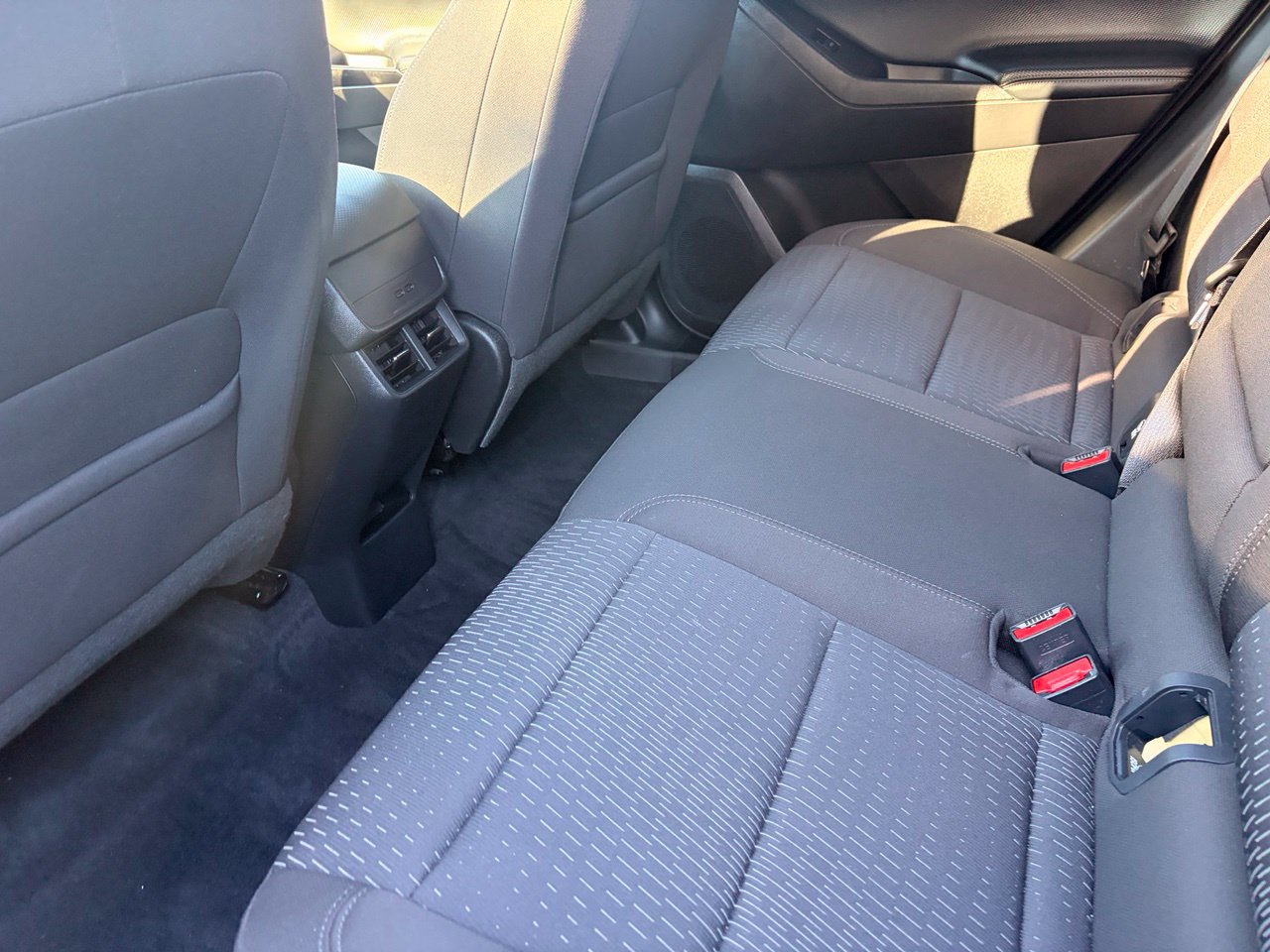 Used 2026 Chevrolet Equinox LT AWD/4WD image 16