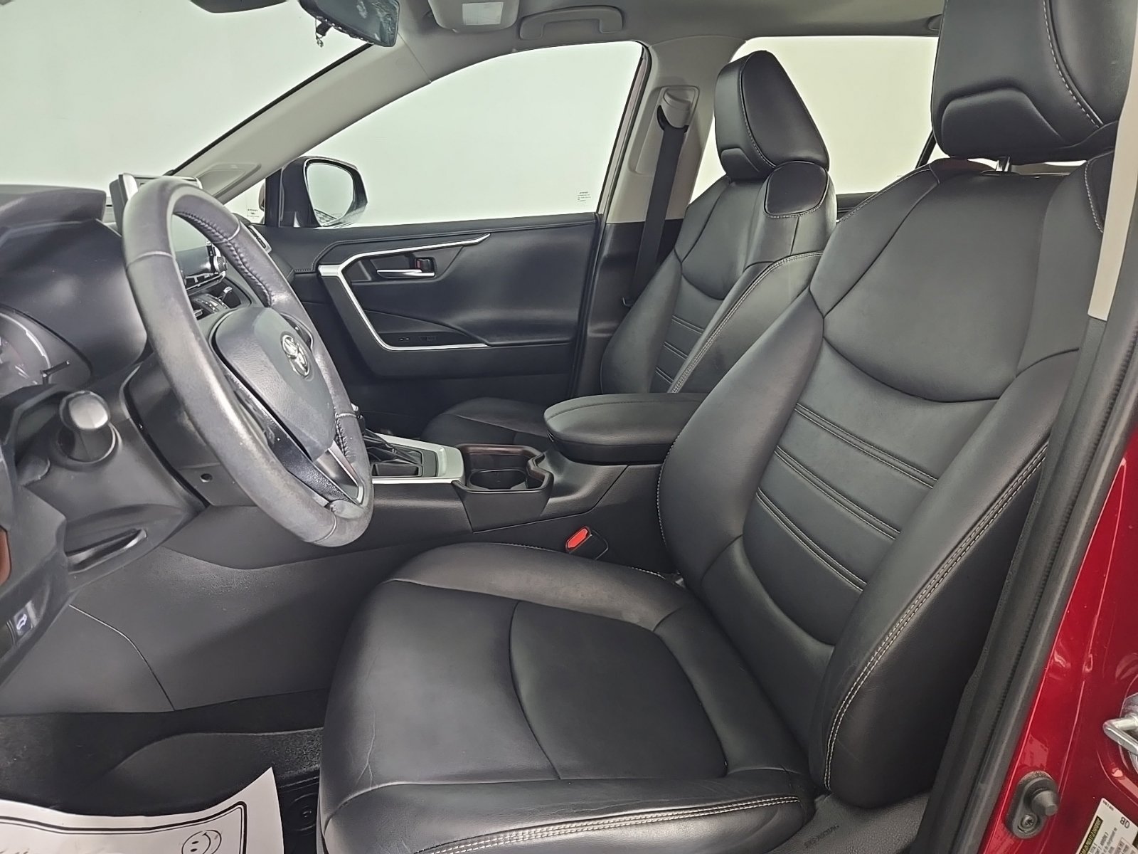 Used 2021 Toyota RAV4 Limited FWD image 8