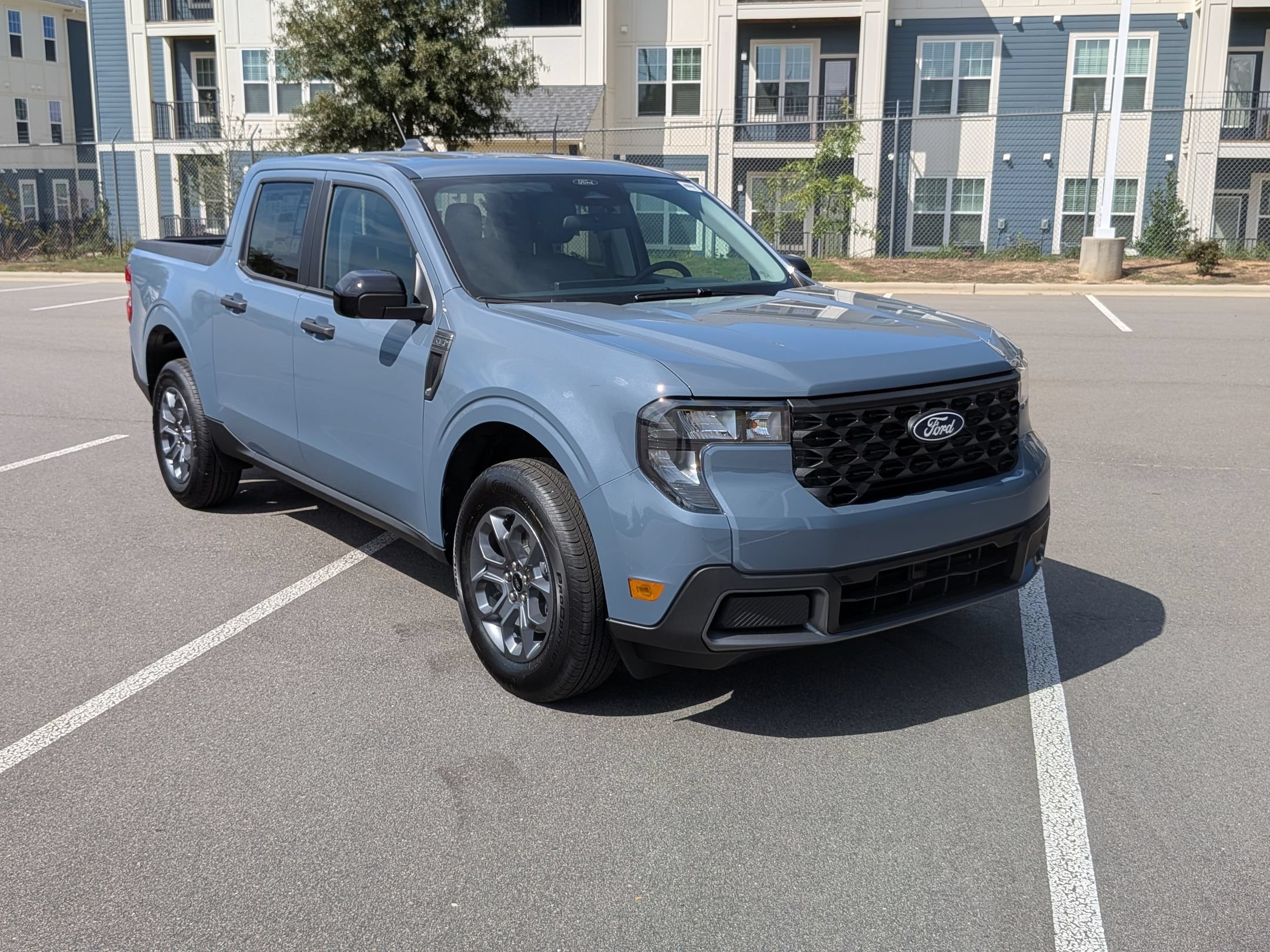 New 2026 Ford Maverick XLT w/ XLT Luxury Package FWD image 2