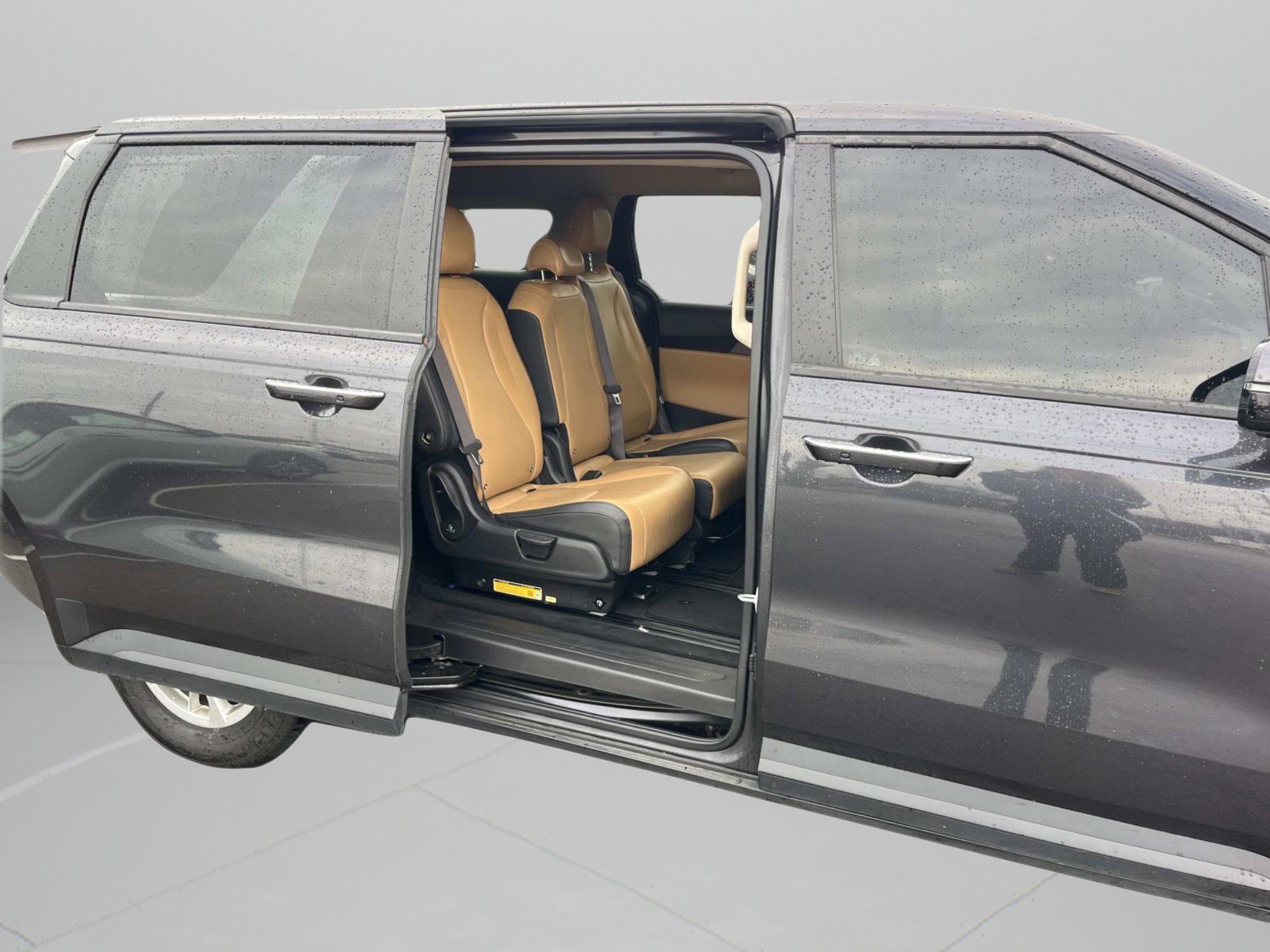 Certified 2024 Kia Carnival LX image 23