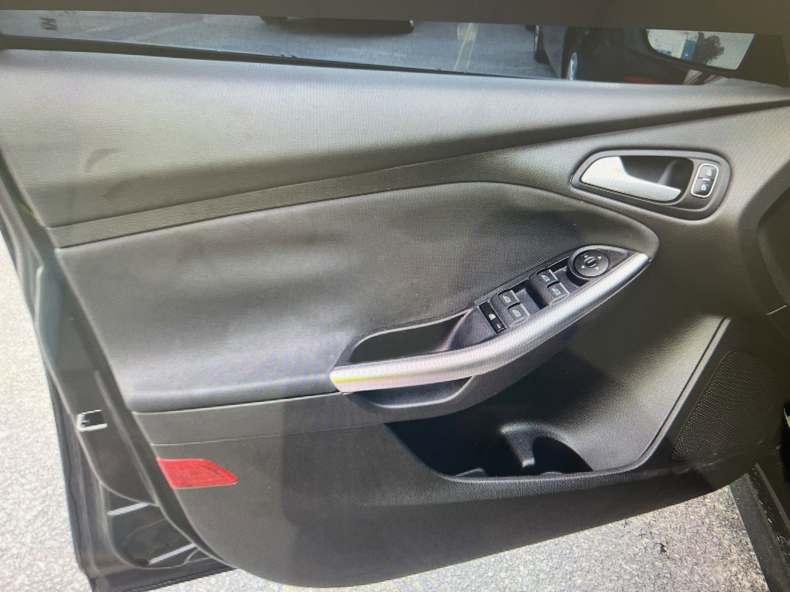 Used 2016 Ford Focus ST FWD image 13