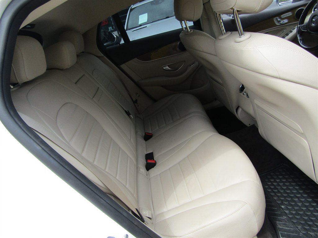 Used 2018 Mercedes-Benz GLC 300 4MATIC Coupe image 6