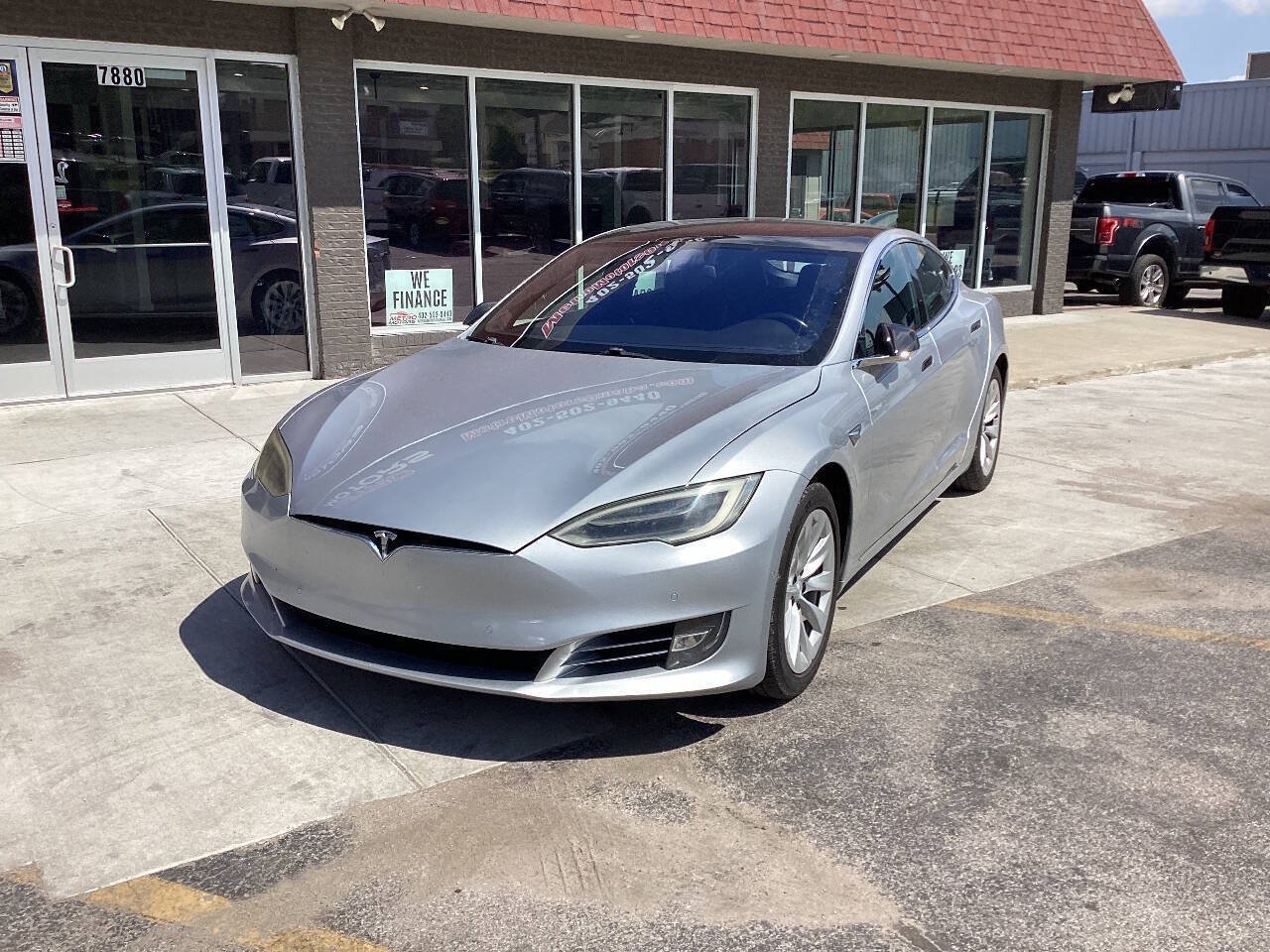 Used 2018 Tesla Model S 75D AWD/4WD image 2