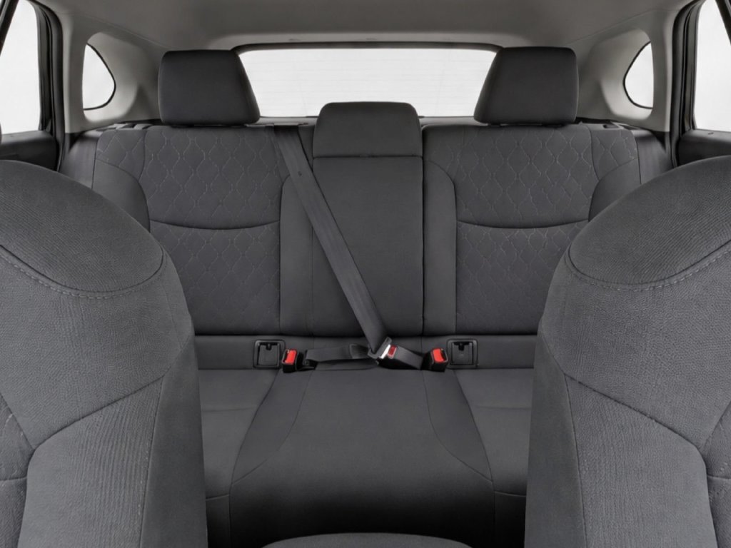 Certified 2025 Toyota Corolla Cross LE FWD image 17