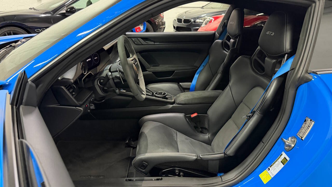 Used 2022 Porsche 911 GT3 RWD image 40