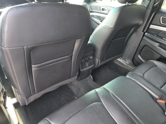 Used 2016 Ford Explorer XLT w/ Equipment Group 202A FWD image 26