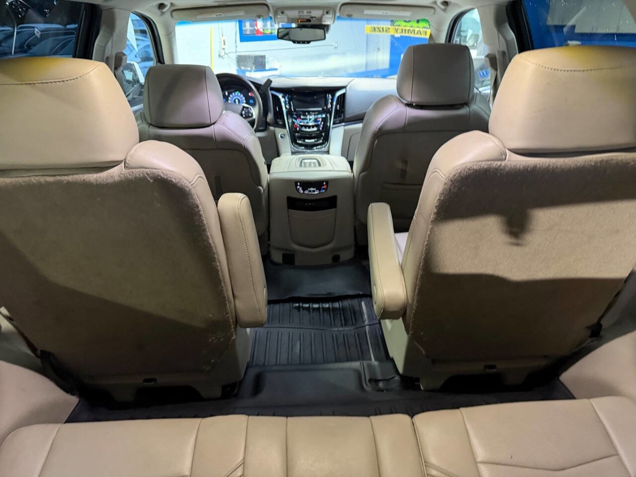 Used 2016 Cadillac Escalade Premium image 11