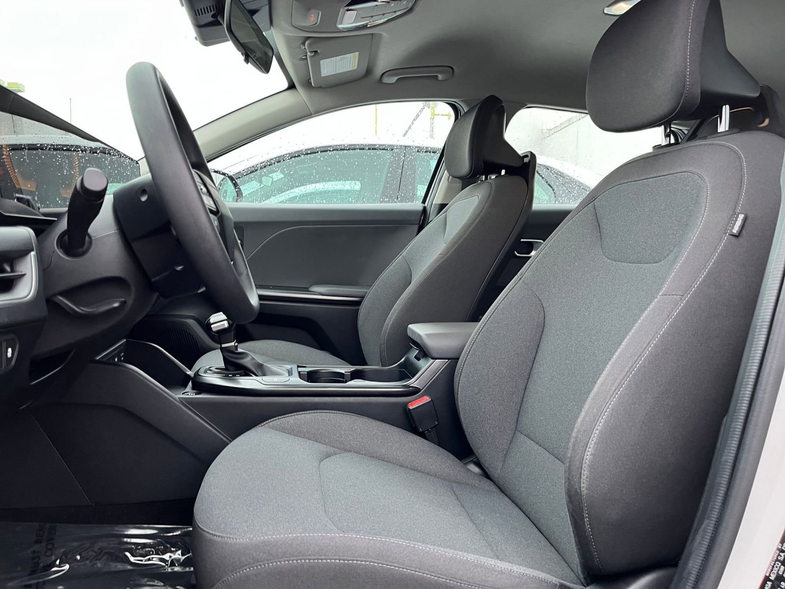 Used 2025 Kia K4 LXS image 25