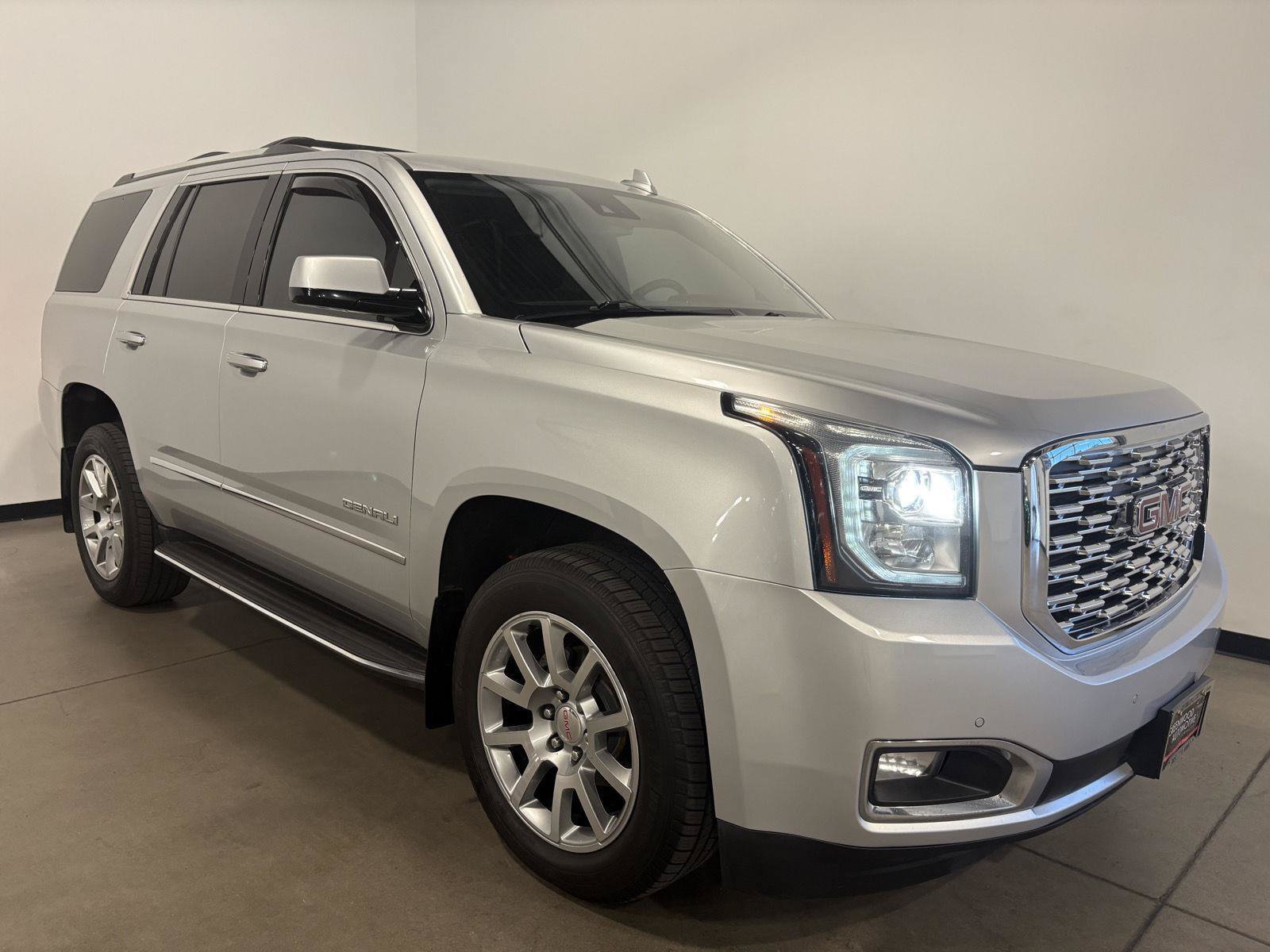 Used 2018 GMC Yukon Denali AWD/4WD image 1