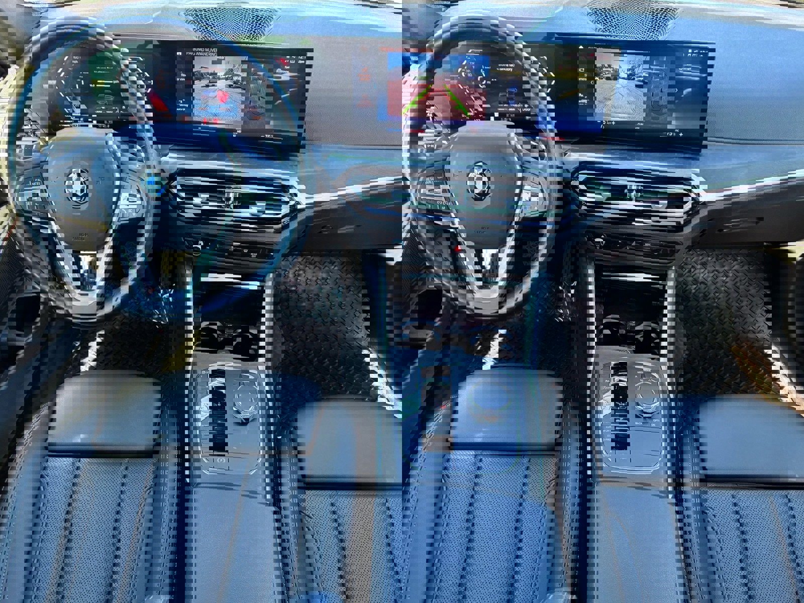 Used 2024 BMW 330i Sedan image 14