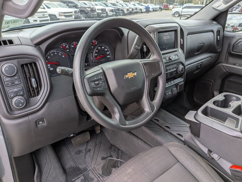 Used 2024 Chevrolet Silverado 1500 Custom image 13