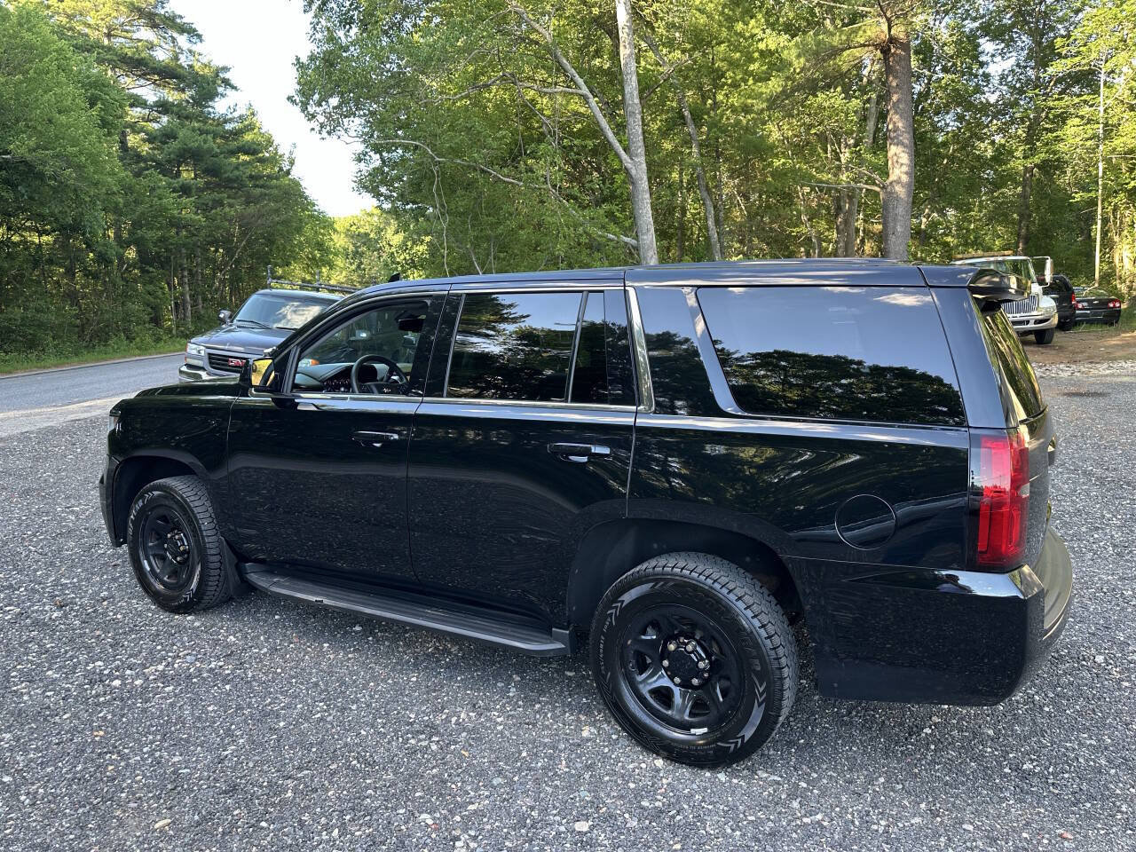 Used 2020 Chevrolet Tahoe 4WD w/ Remote Keyless Entry Package image 2