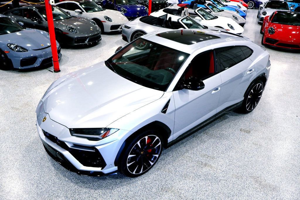 Used 2022 Lamborghini Urus AWD/4WD image 5