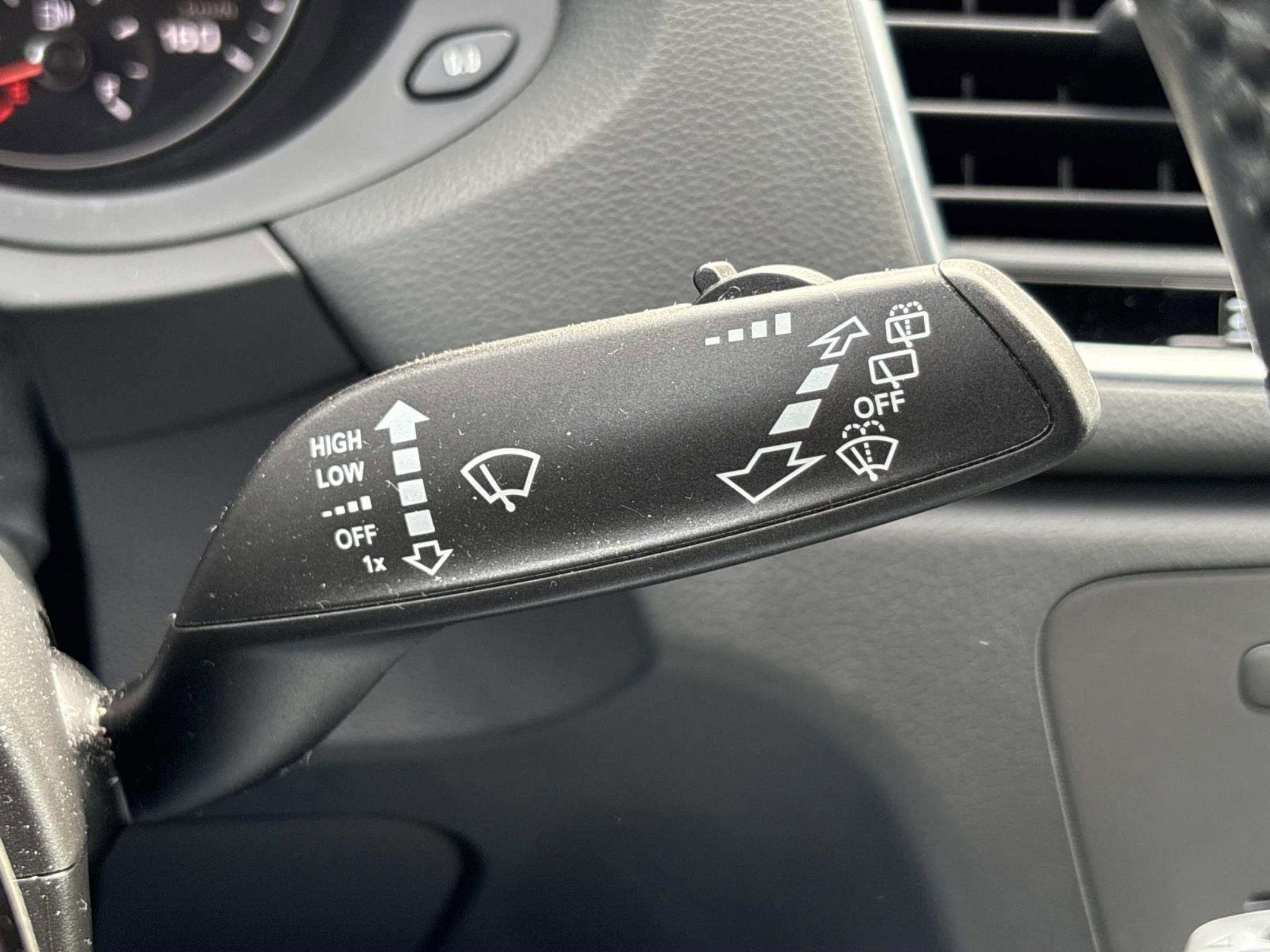 Used 2018 Audi Q3 2.0T Premium w/ Convenience Package image 27