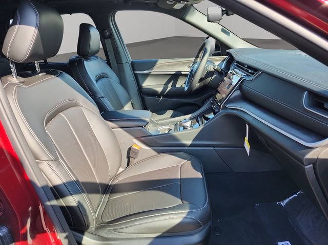 New 2025 Jeep Grand Cherokee Limited image 33