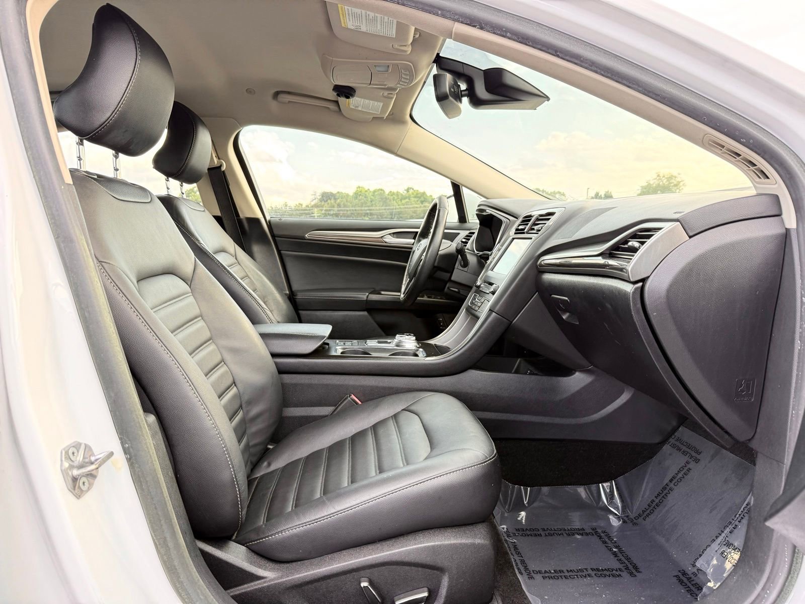 Used 2018 Ford Fusion SE w/ Equipment Group 602A FWD image 21