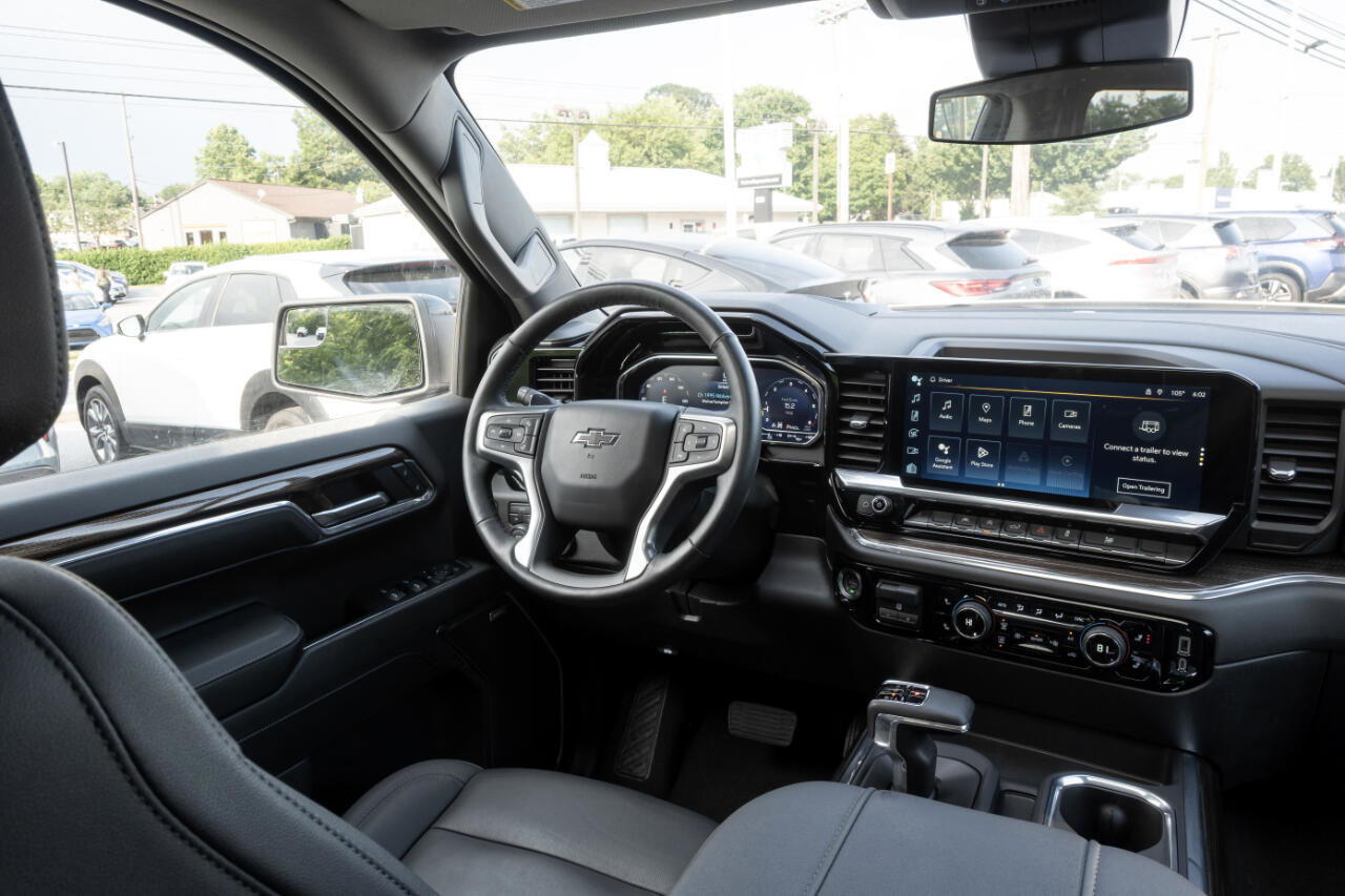 Used 2024 Chevrolet Silverado 1500 RST image 24