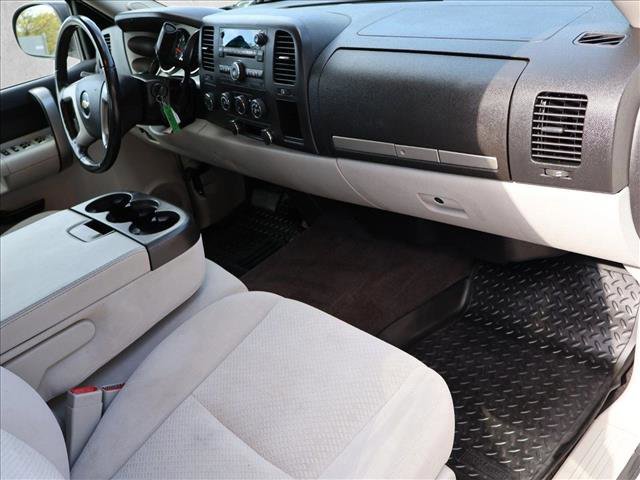 Used 2008 Chevrolet Silverado 2500 LT AWD/4WD image 23