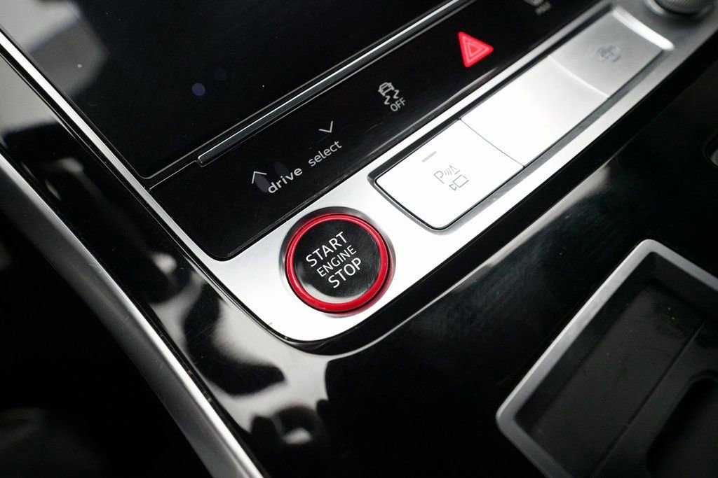 Used 2021 Audi RS Q8 image 29