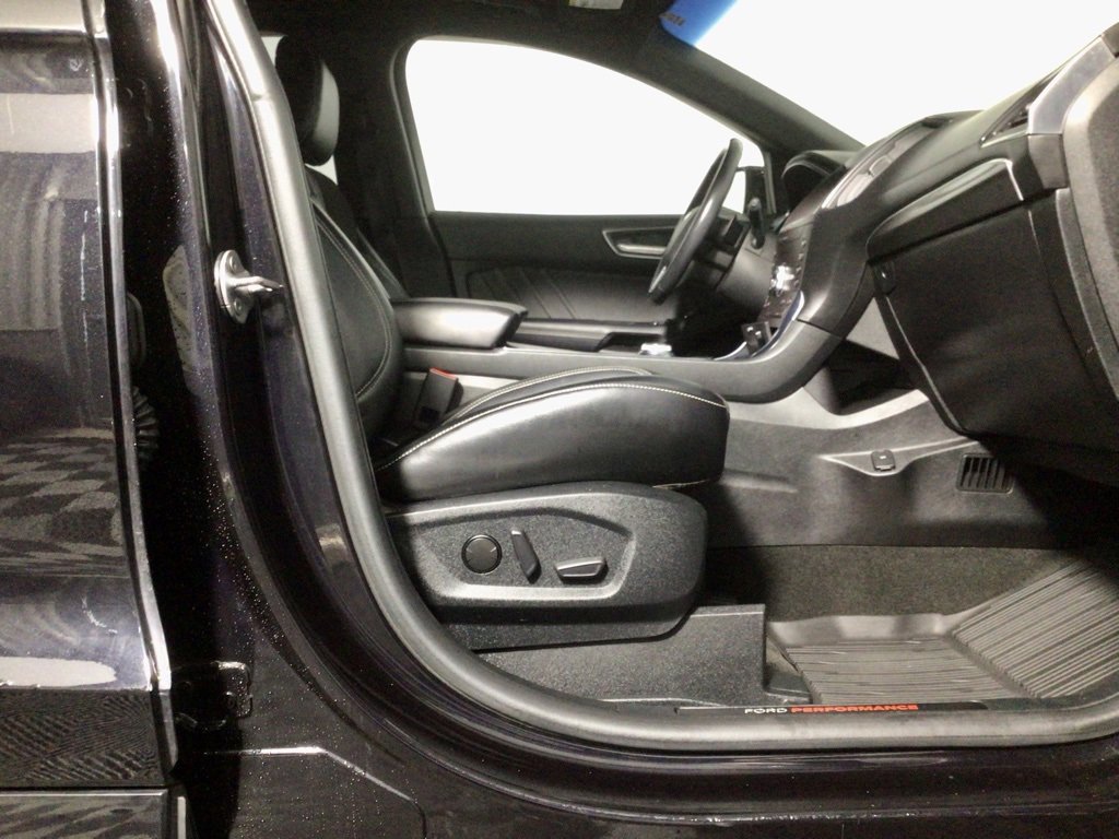 Used 2020 Ford Edge ST w/ Equipment Group 401A image 30
