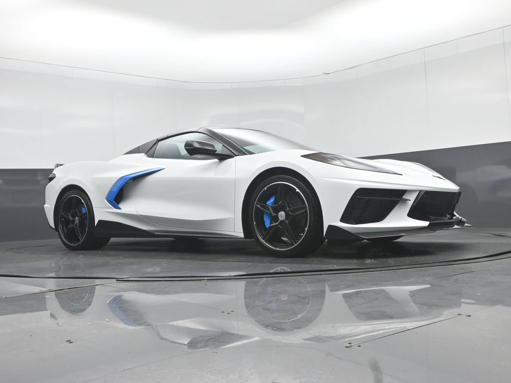Used 2021 Chevrolet Corvette Stingray Premium Conv w/ Z51 Performance Package RWD image 48