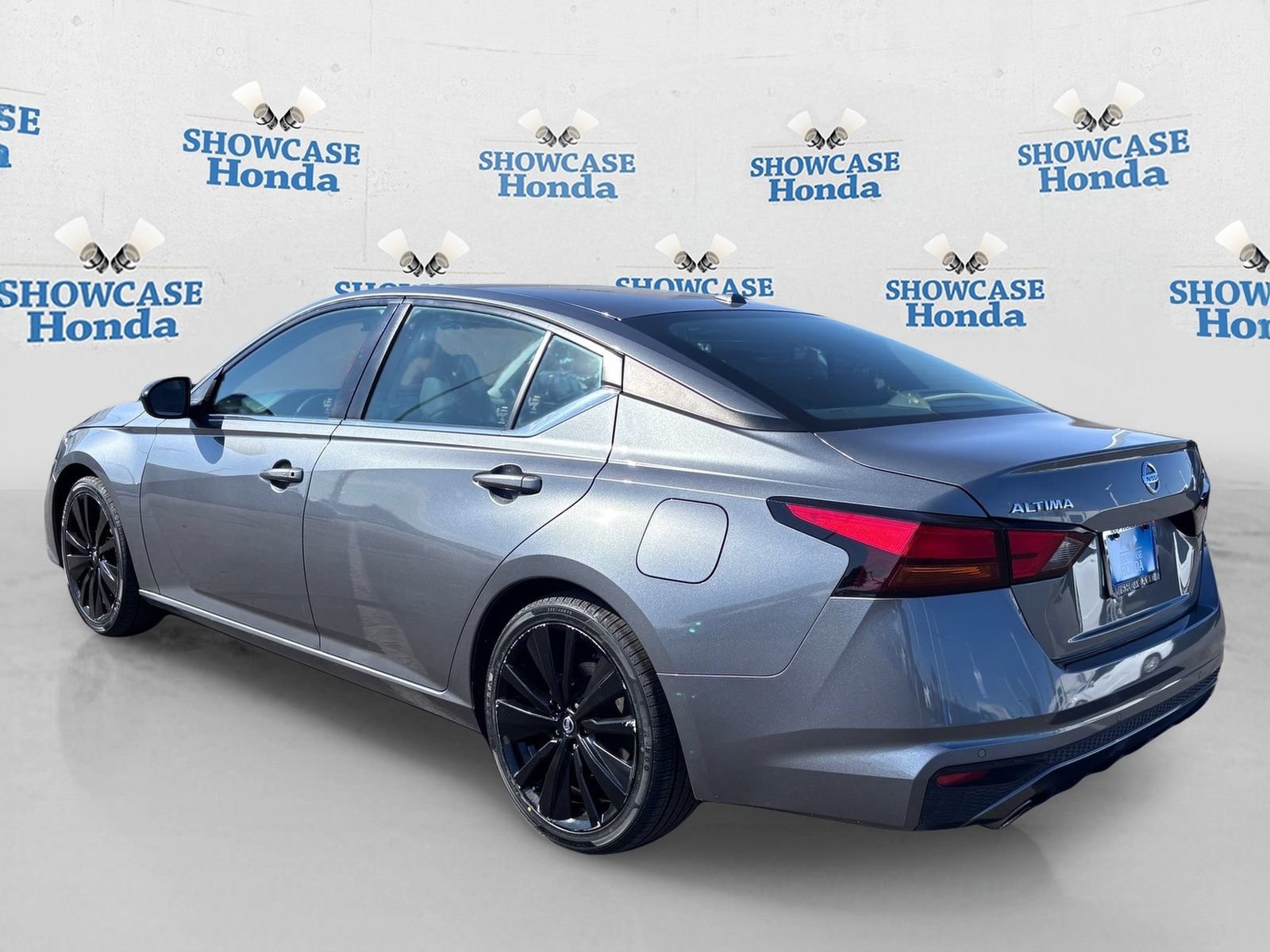 Used 2021 Nissan Altima 2.5 SR FWD image 5