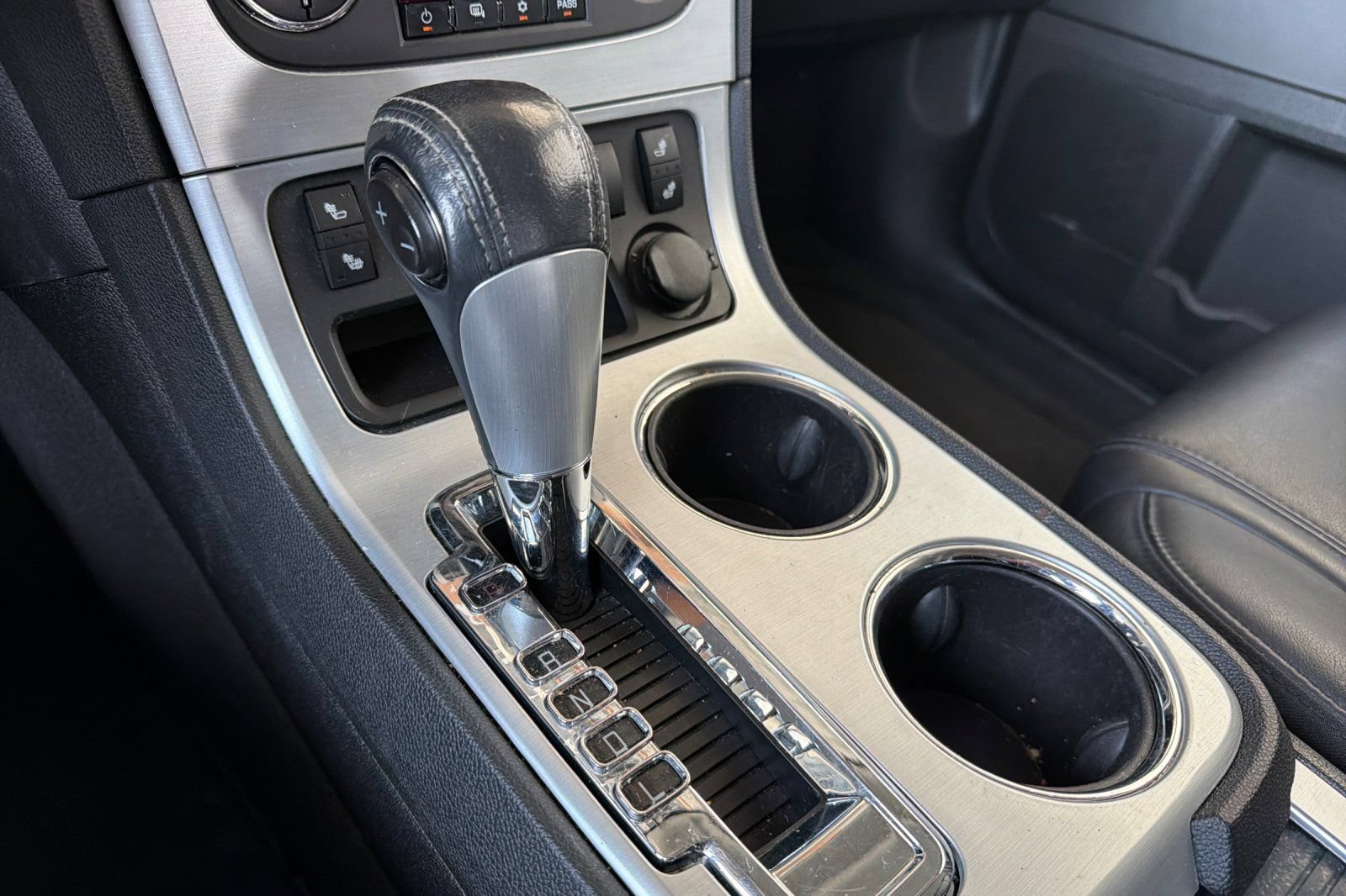 Used 2009 GMC Acadia SLT w/ Visibility Package FWD image 19