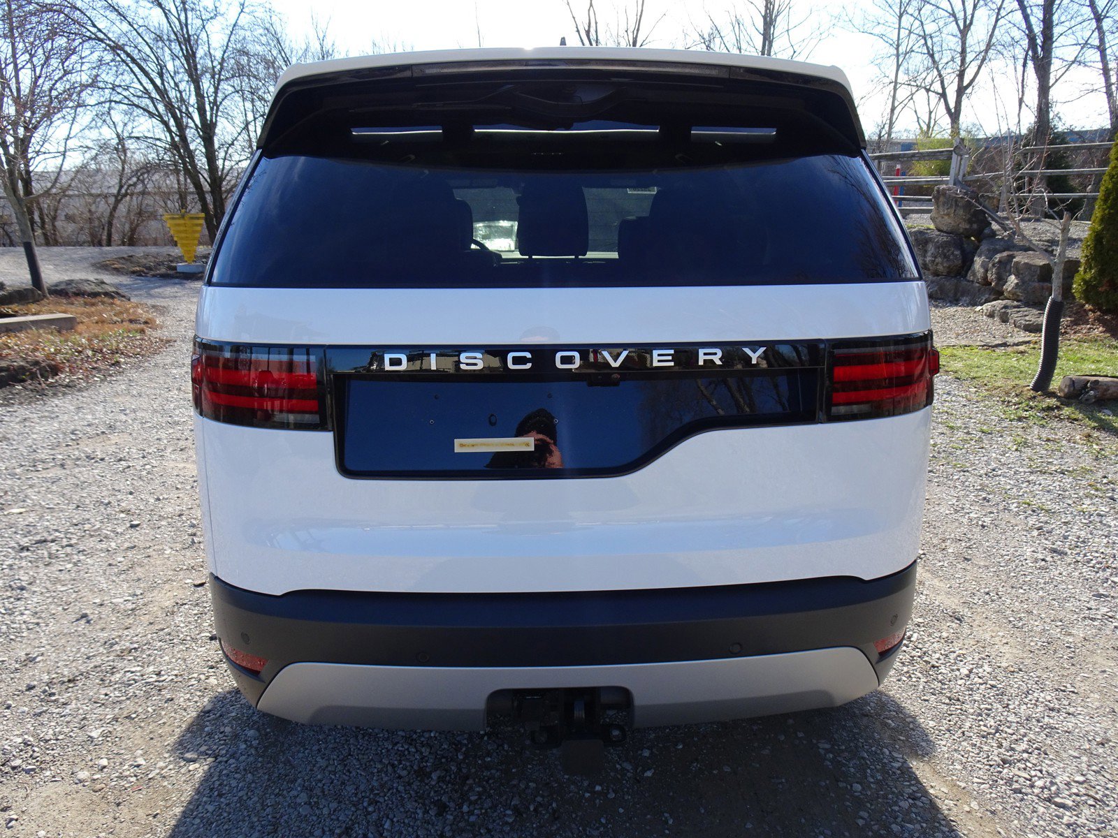 New 2025 Land Rover Discovery S image 11