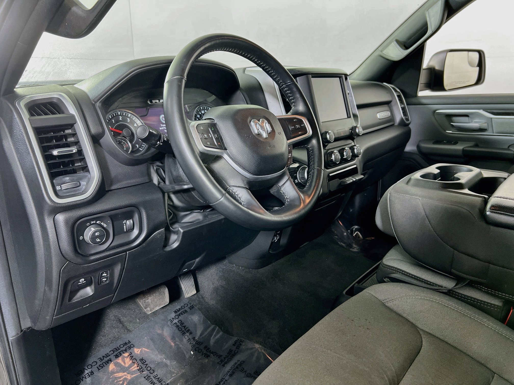 Used 2022 RAM 1500 Big Horn AWD/4WD image 9