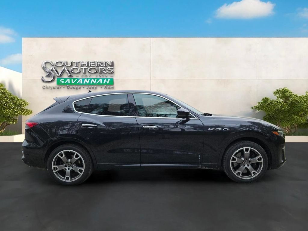 Used 2023 Maserati Levante Modena AWD/4WD image 6
