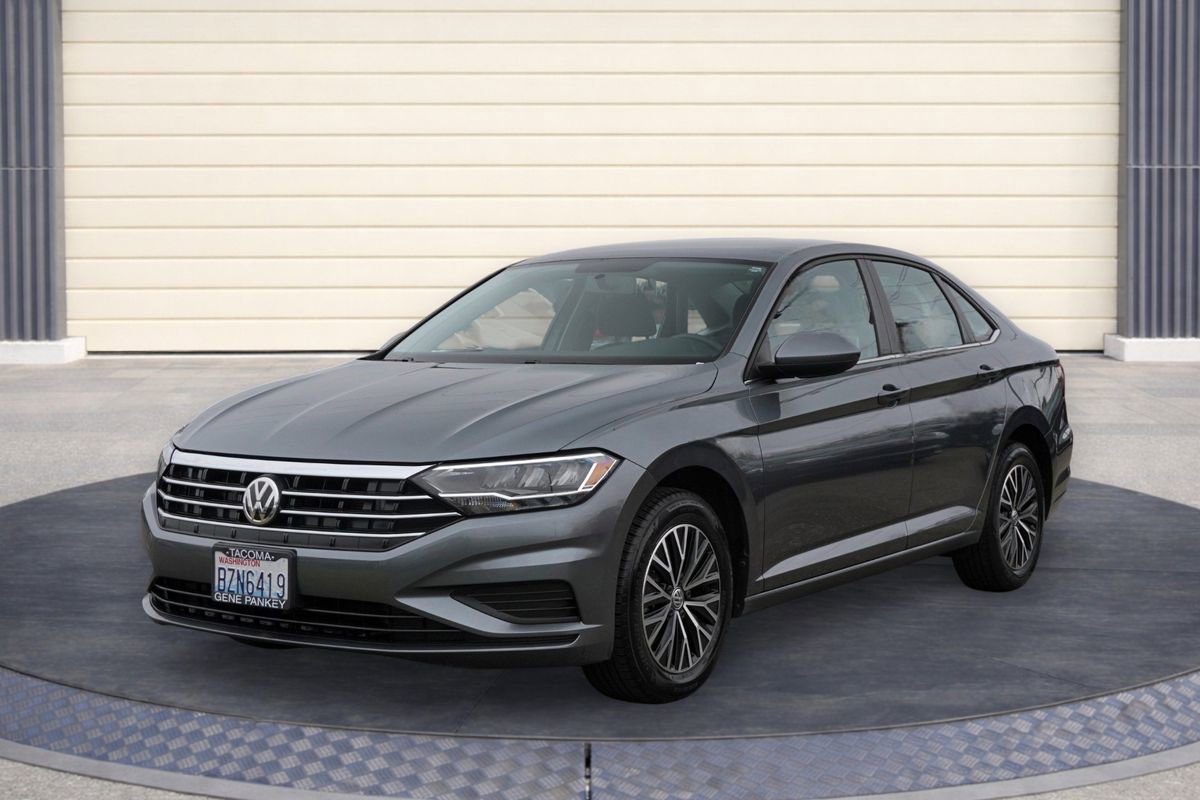Used 2021 Volkswagen Jetta image 3