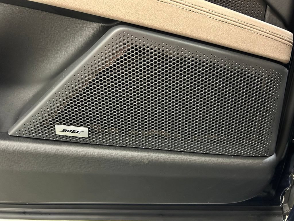New 2026 Porsche Cayenne Electric AWD/4WD image 8