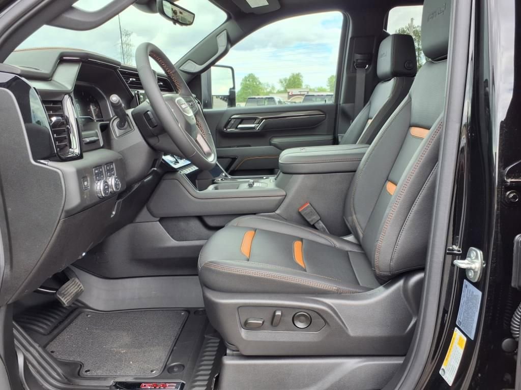 New 2025 GMC Sierra 2500 AT4 w/ AT4 Premium Plus Package image 13