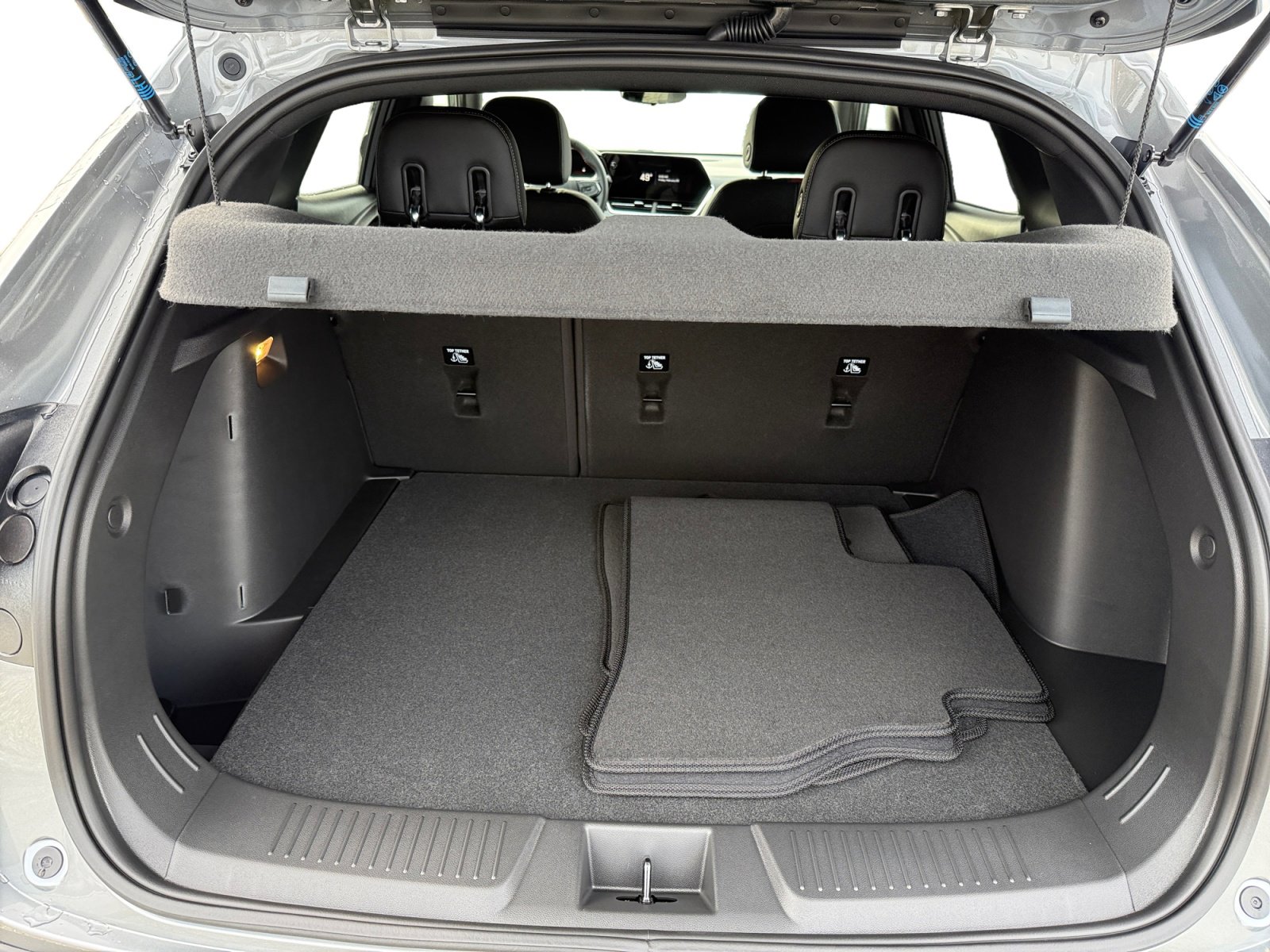 New 2026 Chevrolet Trax RS w/ Driver Confidence Package FWD image 17