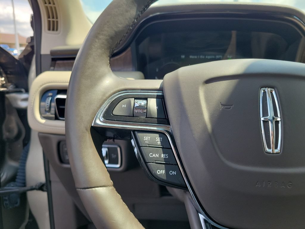 Certified 2023 Lincoln Nautilus Reserve AWD/4WD image 24