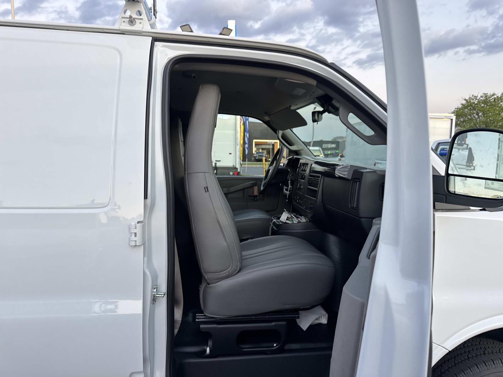 New 2026 Chevrolet Express 2500 w/ Driver Convenience Package RWD image 11
