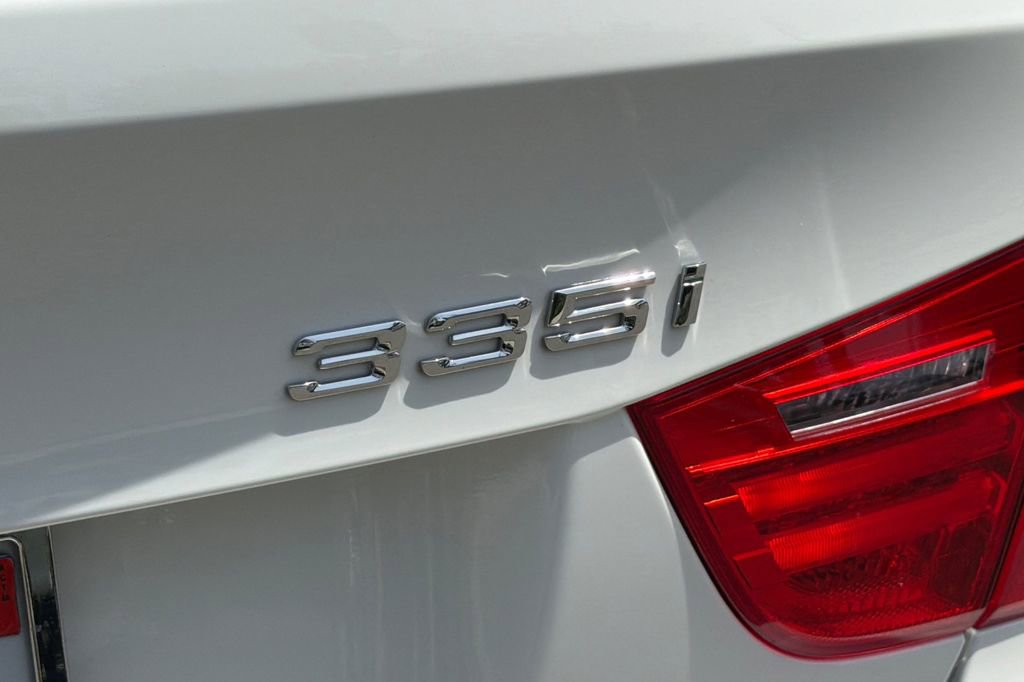 Used 2011 BMW 335i Sedan RWD image 25