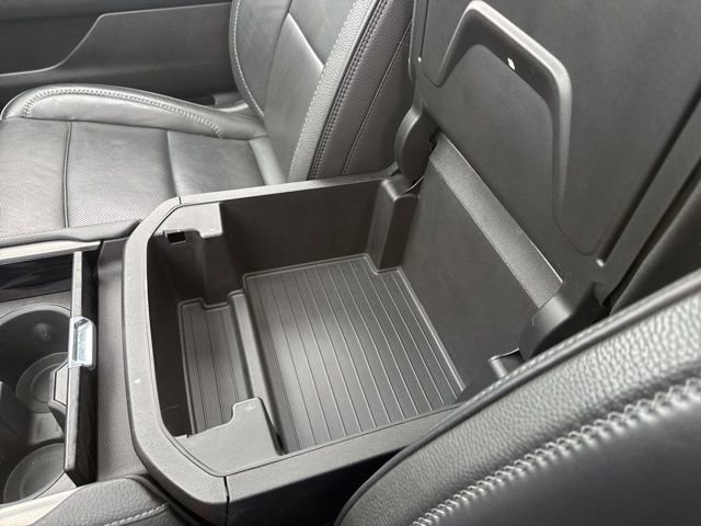 Used 2022 GMC Yukon XL Denali image 31