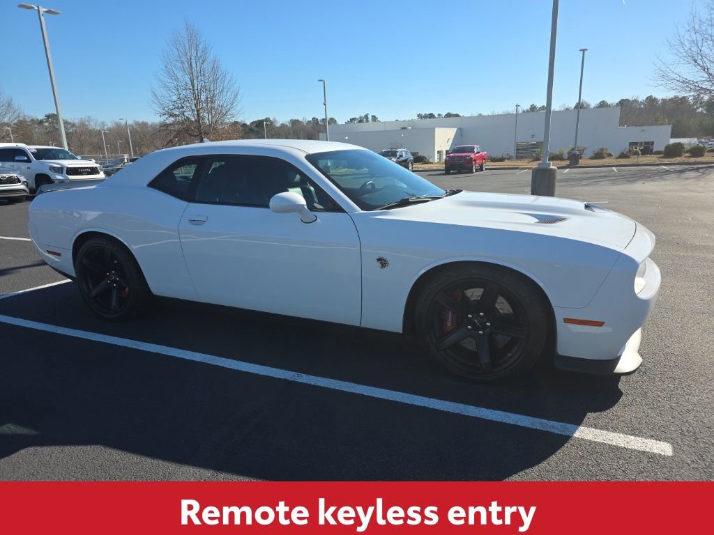 Used 2017 Dodge Challenger SRT Hellcat image 13