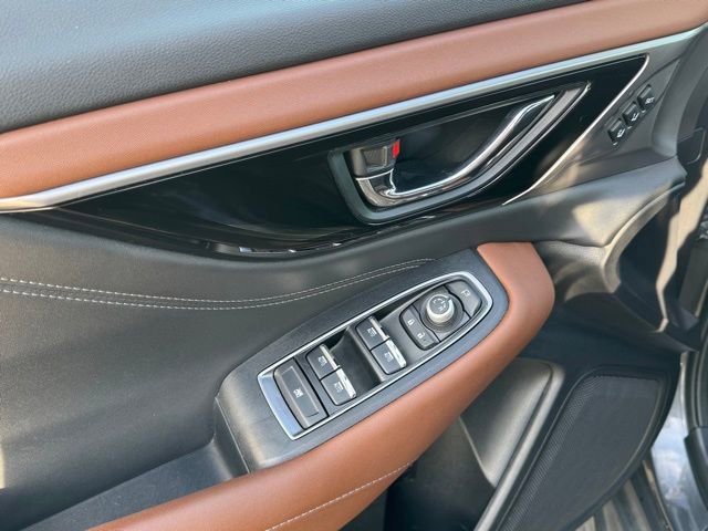 Used 2021 Subaru Outback Touring w/ Popular Package #2 image 13