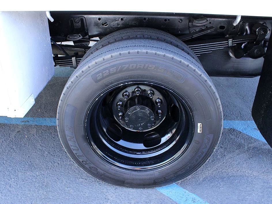 Used 2012 RAM 5500 4x4 Crew Cab w/ Cold Weather Group image 18