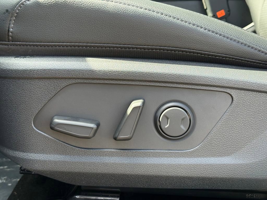 New 2026 Kia Sportage EX FWD image 12